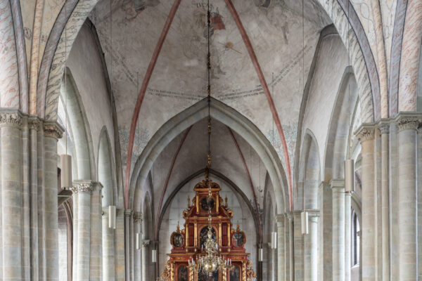 Schrein einer Kirche in einem seperaten Teil der Kirche mit kunstvollen Decken
